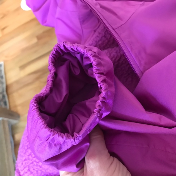 THE NORTH FACE ❄️GIRLS’ WARM STORM RAIN JACKET - Picture 10 of 13